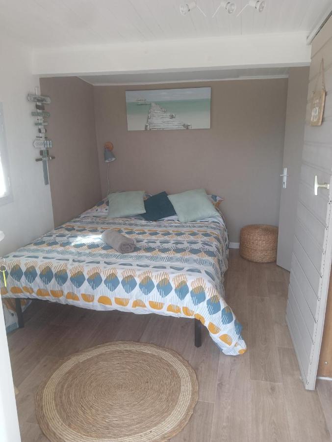 La Chouette Villa, Chambre Mazet De 11M2 Piece Sous-Pente Acces Par Escalier En Bois Cannes-et-Clairan Kültér fotó